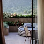 Отель Prado Luxury