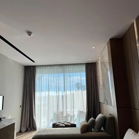 Prado Luxury 5*