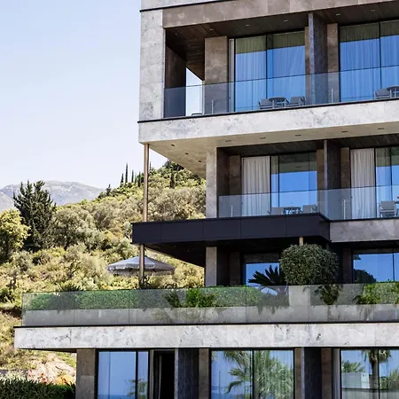 Prado Luxury Hotel 5*