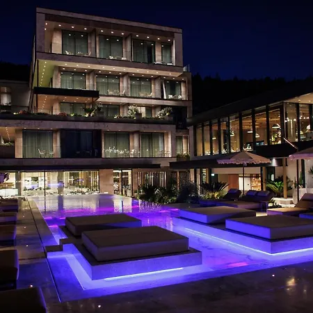 Prado Luxury Hotel