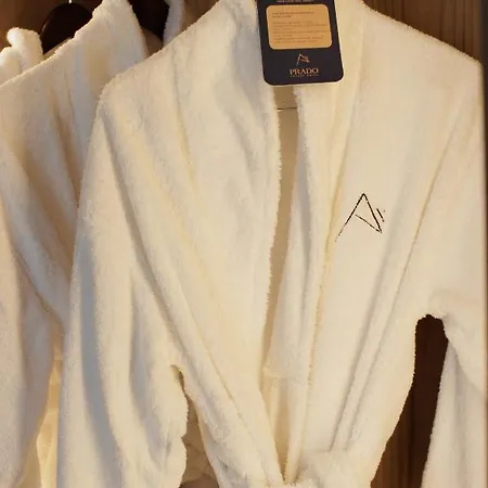 Prado Luxury Himarë