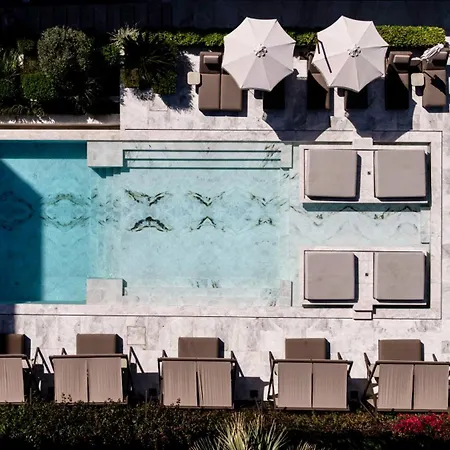 Prado Luxury Hotel 5*