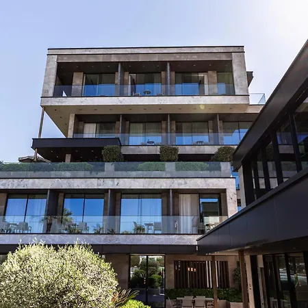 Prado Luxury Hotel