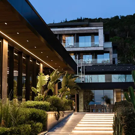 Prado Luxury 5* Himare