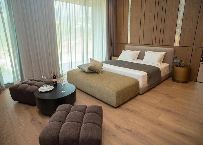 Prado Luxury Hotel 5*